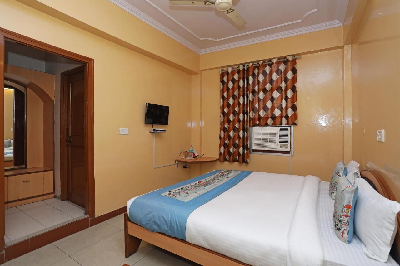 Flagship 10282 Hotel Rishi Jaipur Exteriör bild