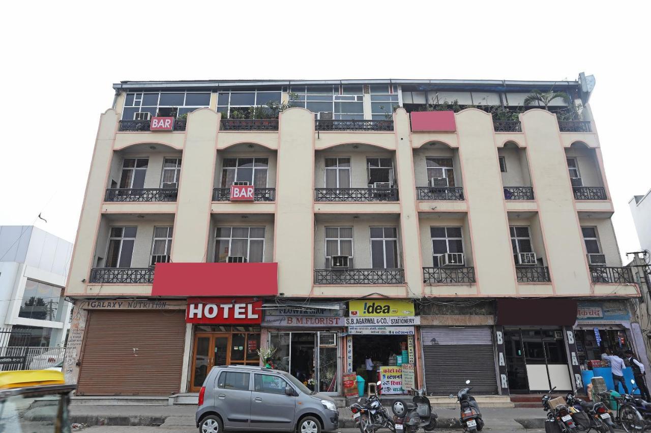 Flagship 10282 Hotel Rishi Jaipur Exteriör bild