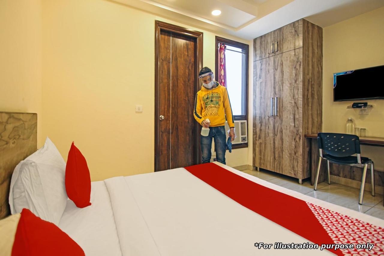 Flagship 10282 Hotel Rishi Jaipur Exteriör bild