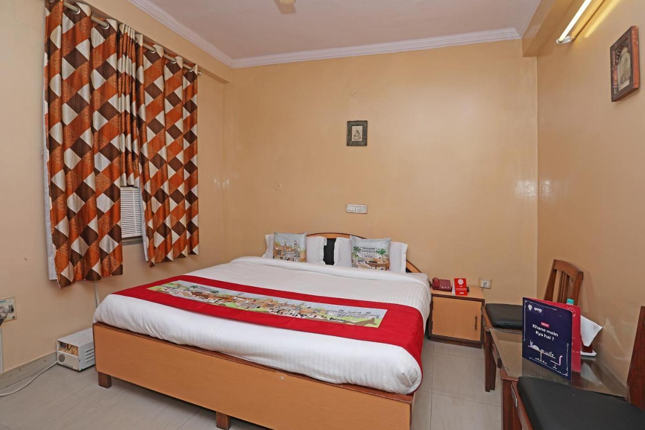 Flagship 10282 Hotel Rishi Jaipur Exteriör bild
